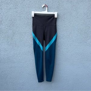OLD NAVY - go dry leggings
